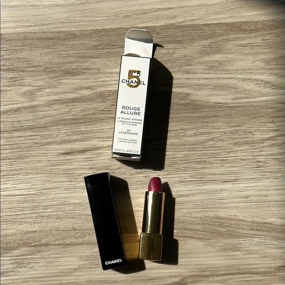 CHANEL Lipstick Beauty Bundle - Picture 3 of 6